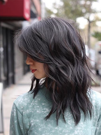 Capelli scalati da dietro