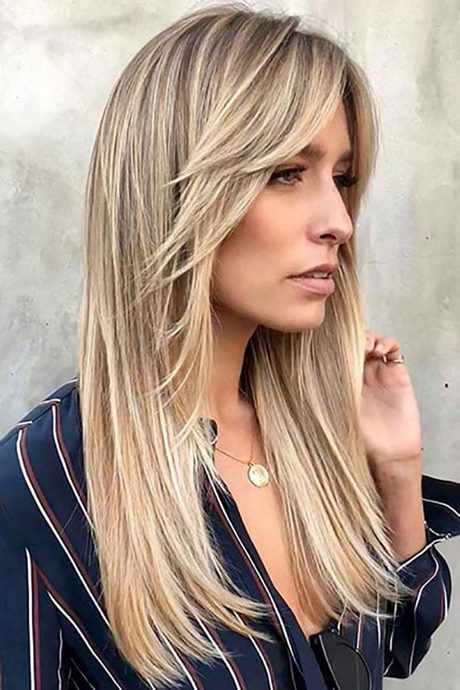Taglio capelli lunghi alla moda