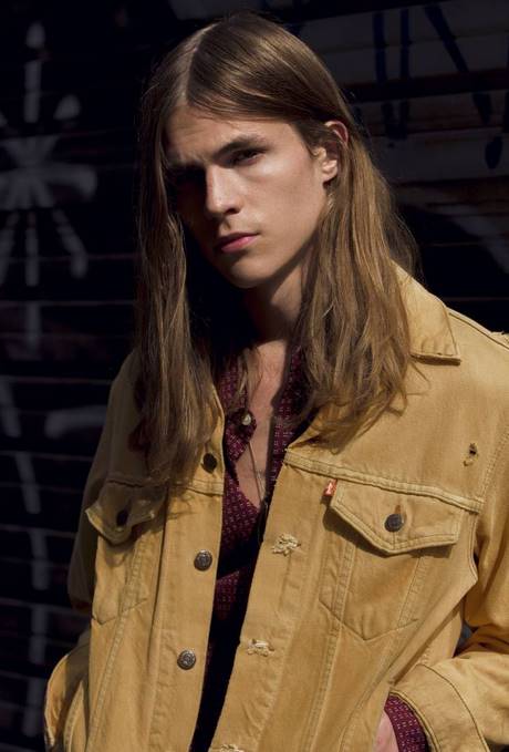 Taglio capelli lunghi alla moda