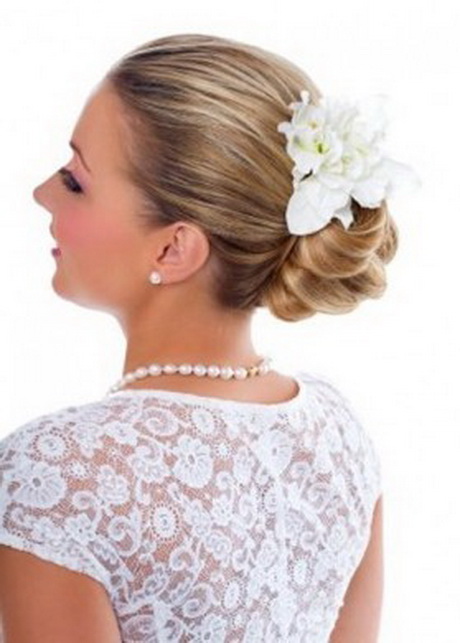 Acconciatura da sposa lo chignon