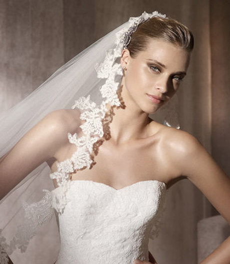 Acconciatura sposa velo