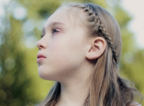 Acconciature capelli lunghi bambina