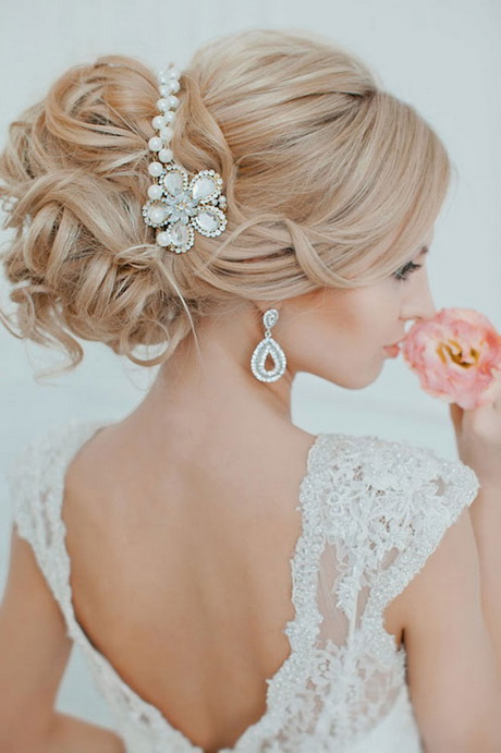 Acconciature sposa 2015 chignon