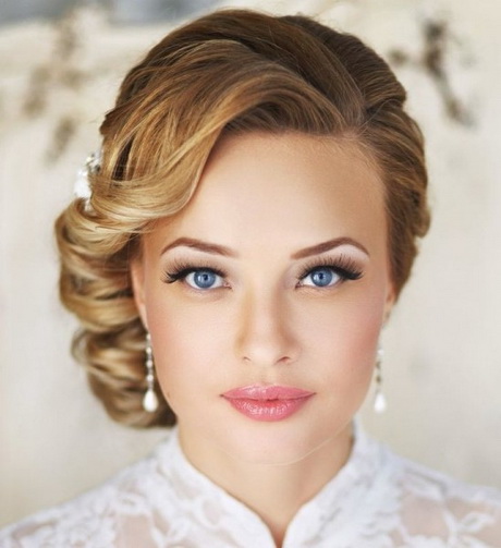 Acconciature sposa capelli corti 2015