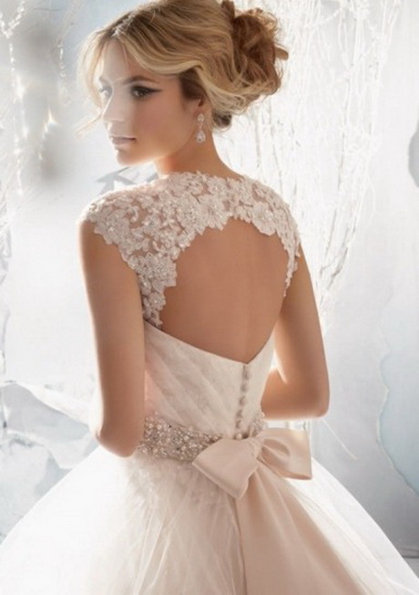 Acconciature sposa estate 2015