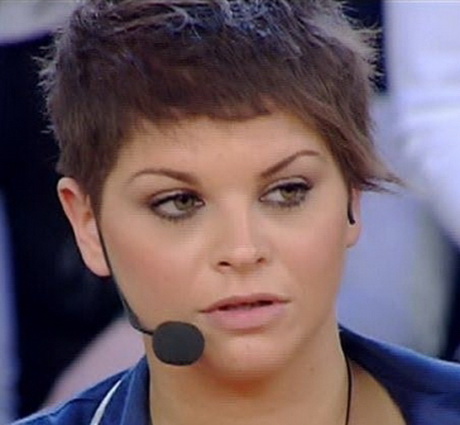 Alessandra amoroso capelli lunghi