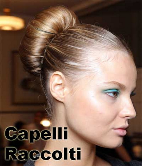 Capelli lunghi raccolti