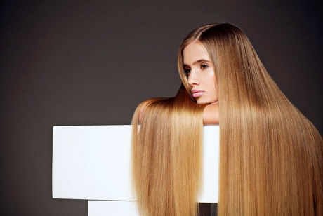 Ragazze con capelli lunghi