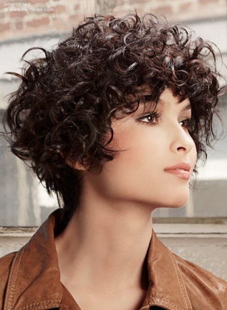 Tagli capelli ricci inverno 2015