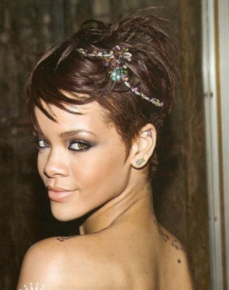 Tagli corti rihanna