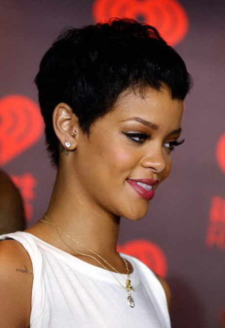 Taglio corto rihanna