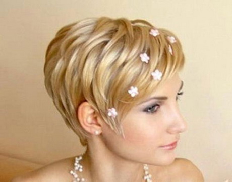 Capelli corti sposa 2016