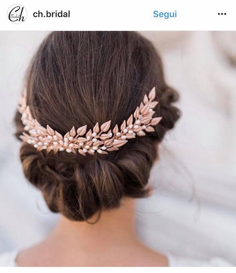 Acconciatura capelli sposa 2018