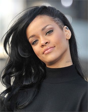 Taglio capelli rihanna 2021