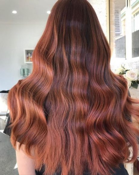 Colori capelli tendenza autunno inverno 2022