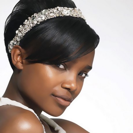 Acconciature sposa capelli corti con cerchietto