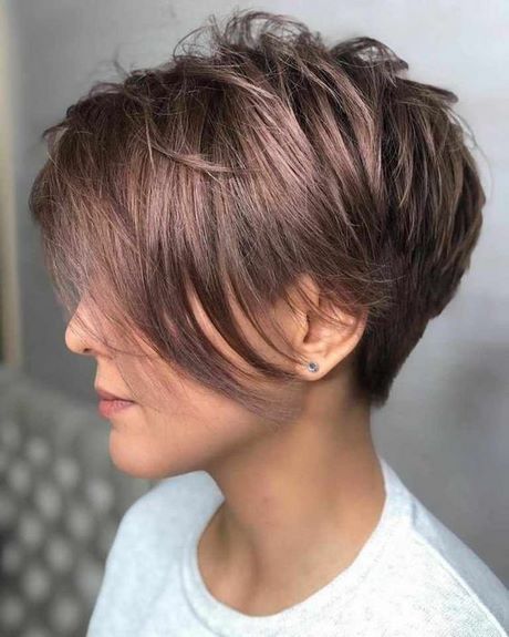 Capelli corti 2020 donne tendenze