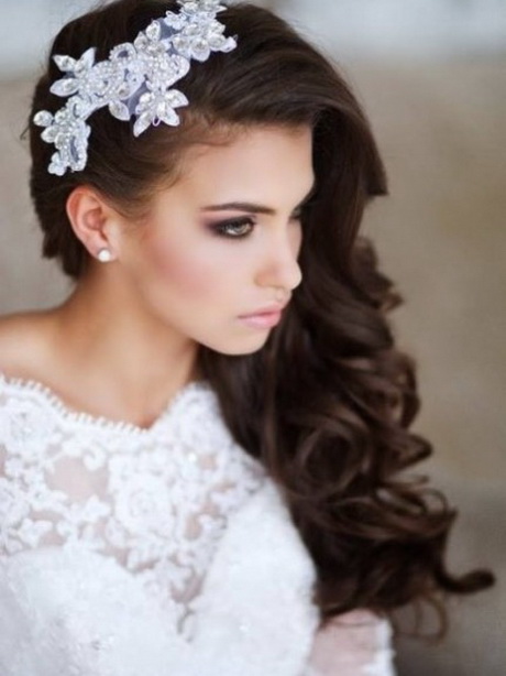 Acconciatura sposa 2016 capelli lunghi