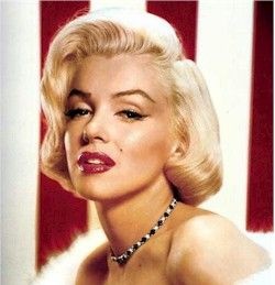 Pettinatura marilyn monroe