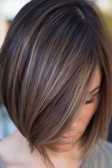 Colori capelli tendenza autunno inverno 2021