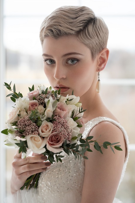 Sposa capelli corti 2021