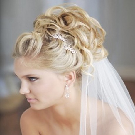 Acconciature sposa chignon laterale