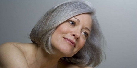 Taglio capelli per signora 60 anni