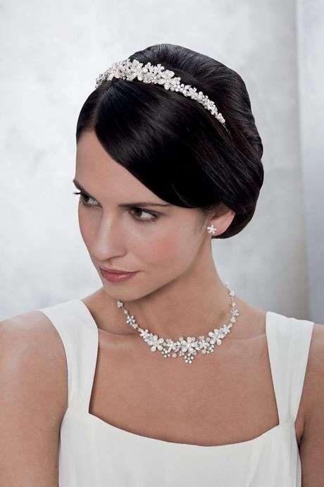 Capelli sposa con diadema