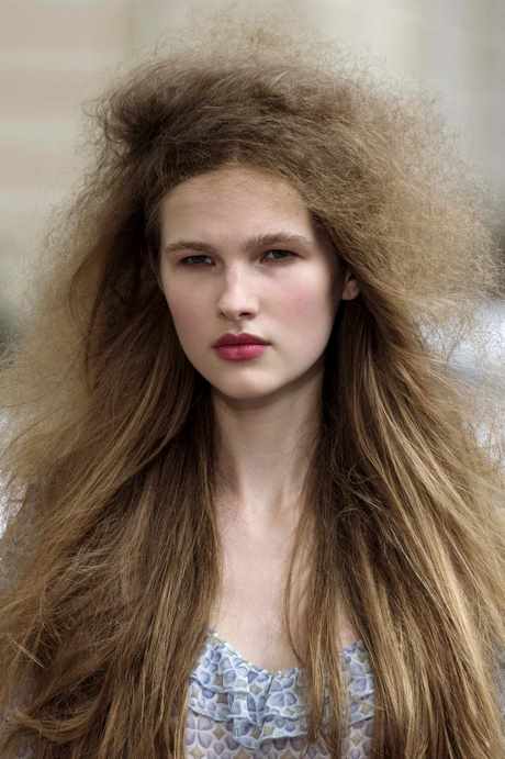 Taglio capello lungo donna
